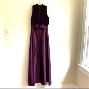 Alfred Angelo purple velvet dress size M sleeveless satin